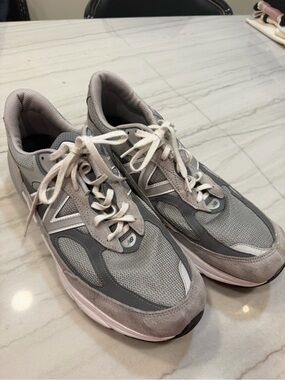 New Balance Grey Mesh & Suede Runner Sneakers